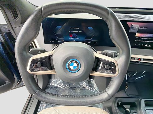 Used 2024 BMW iX xDrive50 w/ Convenience Package AWD/4WD image 39