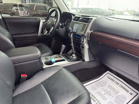 Used 2023 Toyota 4Runner Limited image 12