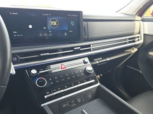 Used 2024 Hyundai Santa Fe Limited image 31