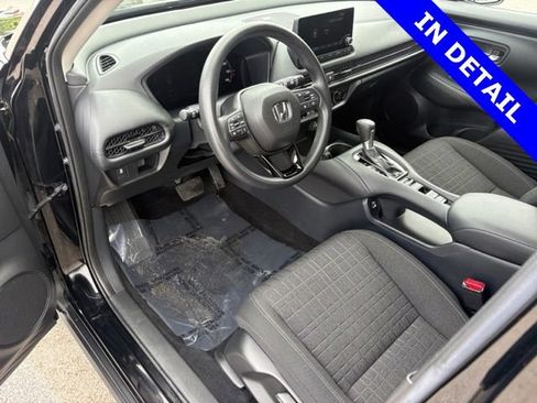 Certified 2023 Honda HR-V LX image 31