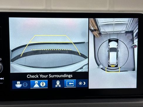 Used 2025 Acura ADX A-Spec image 15