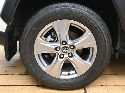 Used 2025 Toyota RAV4 LE AWD/4WD image 13