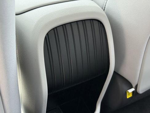 New 2025 Hyundai Kona SE FWD image 27