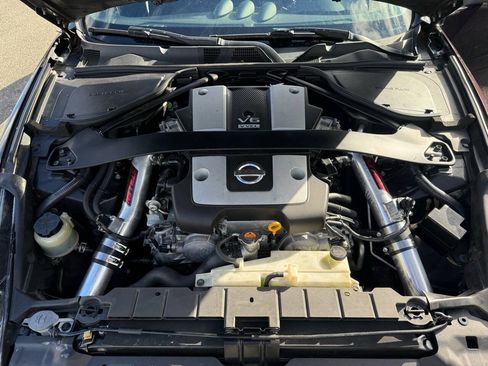 Used 2010 Nissan 370Z Coupe w/ Sport Pkg RWD image 28
