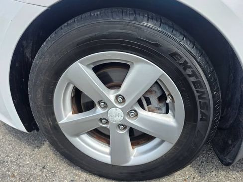 Used 2014 Kia Optima LX FWD image 9