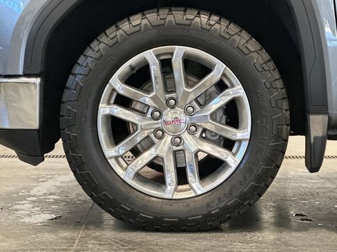 Used 2021 GMC Sierra 1500 SLT w/ SLT Premium Plus Package AWD/4WD image 9