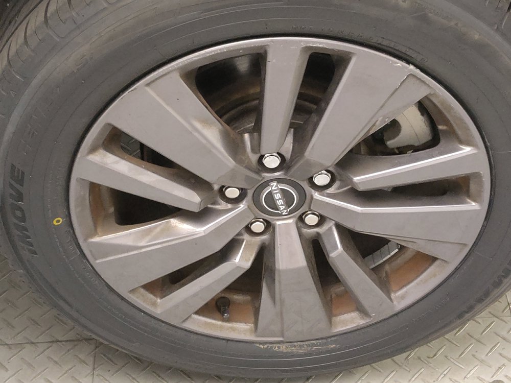Used 2022 Nissan Pathfinder SV AWD/4WD image 31