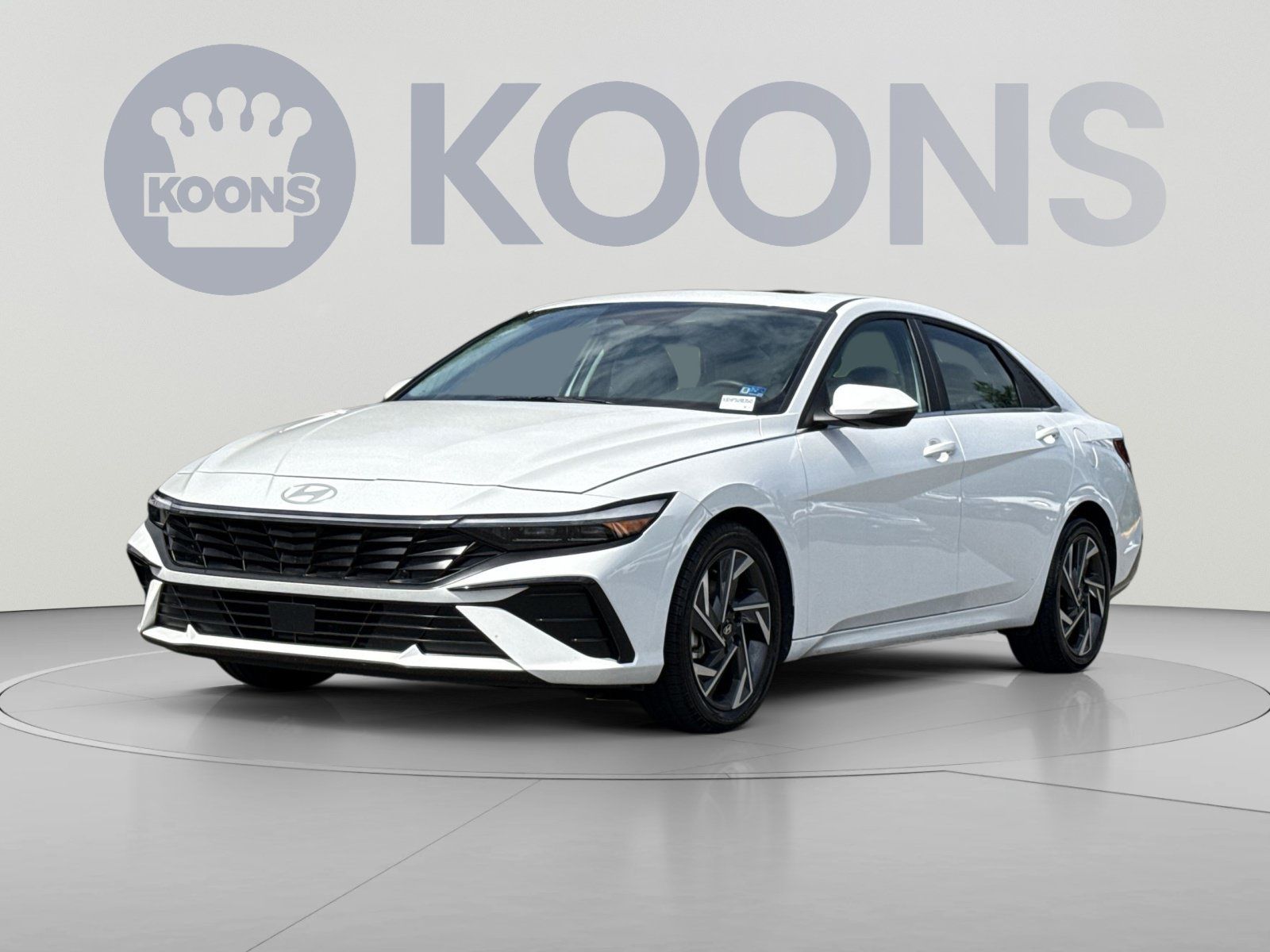 Certified 2025 Hyundai Elantra Limited FWD image 1
