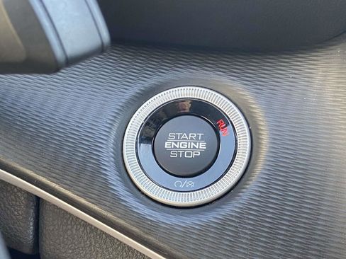 Used 2023 Jeep Grand Cherokee L Laredo image 26