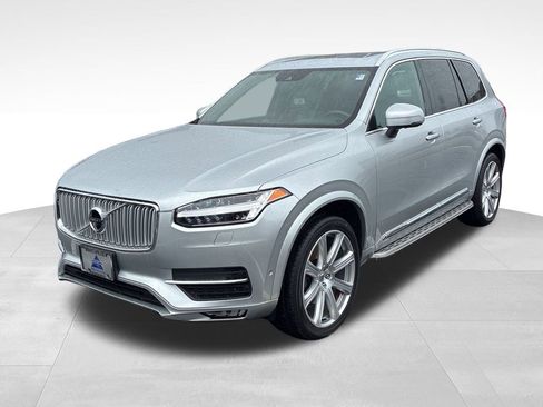 Used 2016 Volvo XC90 T6 Inscription w/ Vision Package image 2