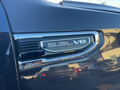 Used 2025 GMC Sierra 1500 SLT w/ SLT Premium Plus Package image 39