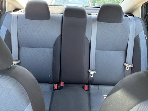 Used 2025 Nissan Versa SV FWD image 36