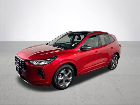 Used 2023 Ford Escape ST-Line w/ Tech Pack #1 image 2