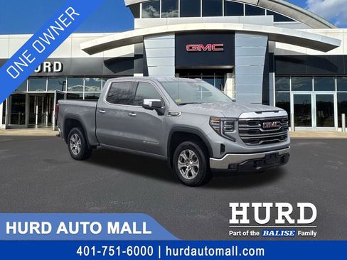 Used 2025 GMC Sierra 1500 SLT image 1