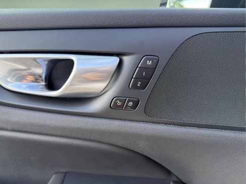 Used 2024 Volvo S60 B5 Core FWD image 8