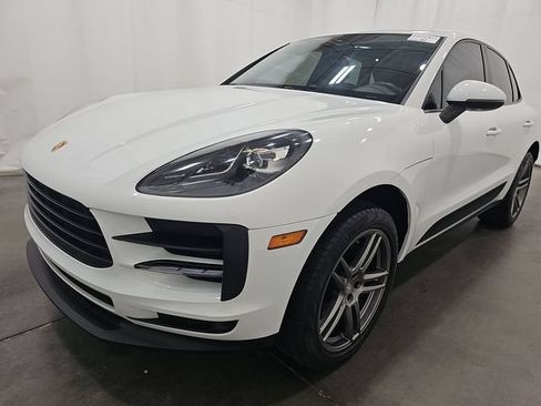 Used 2020 Porsche Macan AWD/4WD image 1