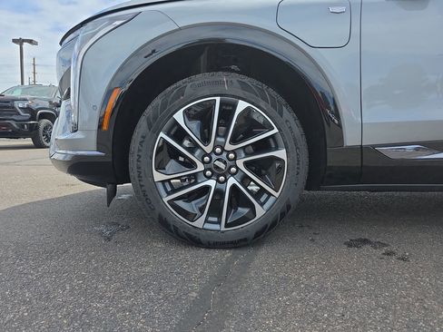 New 2026 Cadillac Optiq Sport 1 w/ LPO, Floor Liner Package AWD/4WD image 27