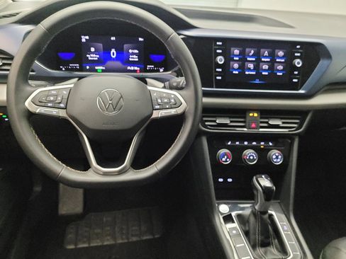 Used 2023 Volkswagen Taos SE w/ Black Wheel Package FWD image 22