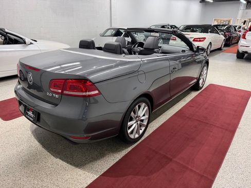 Used 2013 Volkswagen Eos Komfort FWD image 16