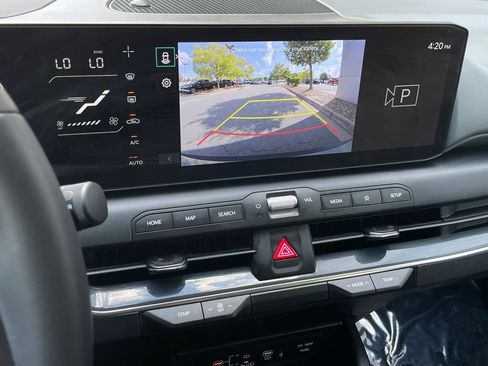 Used 2025 Kia K4 EX FWD image 17