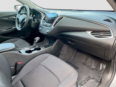 Used 2023 Chevrolet Malibu LS image 26