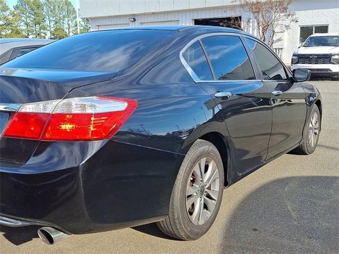 Used 2013 Honda Accord LX image 4