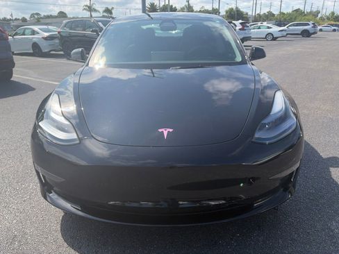 Used 2021 Tesla Model 3 Standard Range Plus RWD image 2