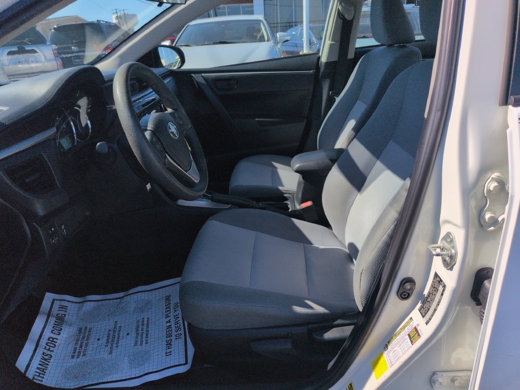 Used 2015 Toyota Corolla L FWD image 9