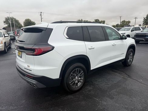 Used 2025 GMC Acadia Elevation image 5