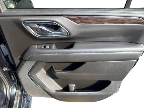 Used 2023 Chevrolet Suburban LS AWD/4WD image 30