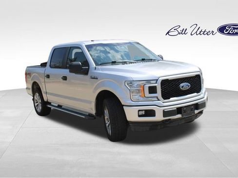 Used 2018 Ford F150 XL w/ Equipment Group 101A Mid AWD/4WD image 3