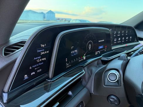 Used 2023 Cadillac Escalade Premium Luxury w/ Performance Package image 24