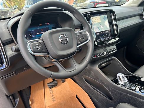 New 2026 Volvo XC40 B5 Plus w/ Protection Package Premier image 5