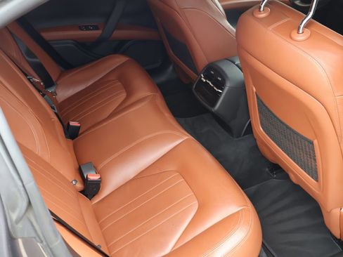 Used 2017 Maserati Ghibli RWD image 19