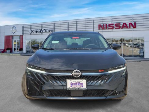 New 2027 Nissan Sentra SR w/ SR All Weather Package FWD image 2