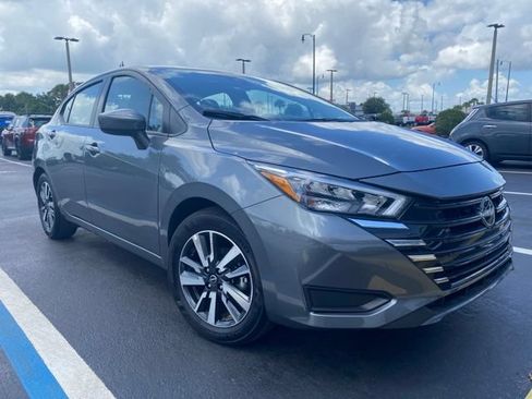Certified 2025 Nissan Versa SV FWD image 1