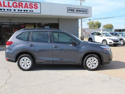 Used 2021 Subaru Forester image 3