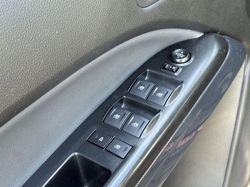 Used 2022 Chevrolet Colorado Z71 image 17