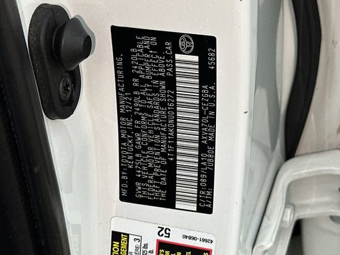 Used 2022 Toyota Camry XLE FWD image 37