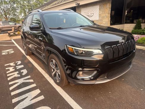 Used 2019 Jeep Cherokee Limited AWD/4WD image 7