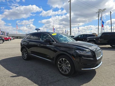 Used 2023 Lincoln Nautilus Reserve image 2