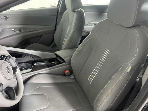 Used 2023 Hyundai Elantra SEL w/ Preferred Accessory Package image 30