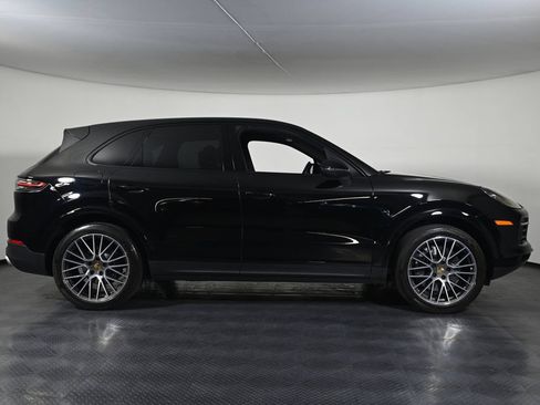 Certified 2021 Porsche Cayenne AWD/4WD image 8