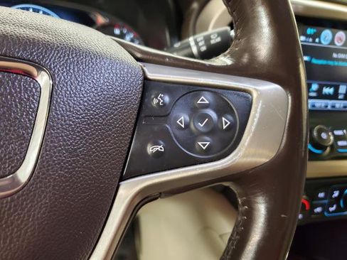 Used 2019 GMC Acadia Denali FWD image 23