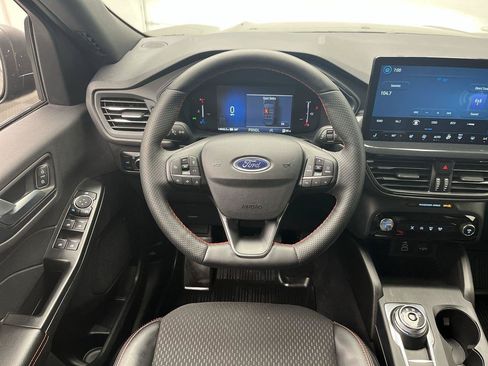Used 2025 Ford Escape ST-Line w/ Tech Pack #1 AWD/4WD image 14