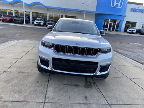 Used 2021 Jeep Grand Cherokee L Limited image 3