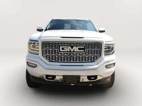 Used 2017 GMC Sierra 1500 Denali w/ Denali Ultimate Package AWD/4WD image 2