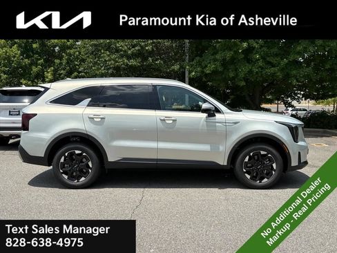 New 2026 Kia Sorento S AWD/4WD image 7