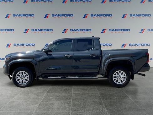 Used 2024 Toyota Tacoma SR5 AWD/4WD image 2