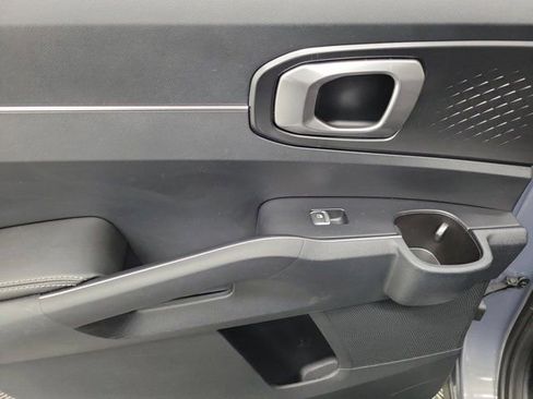 Certified 2022 Kia Sorento S FWD image 16